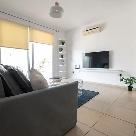 Glabur - The Master Atelier - City, Free Parking & Wifi, Welcomes You!!! *