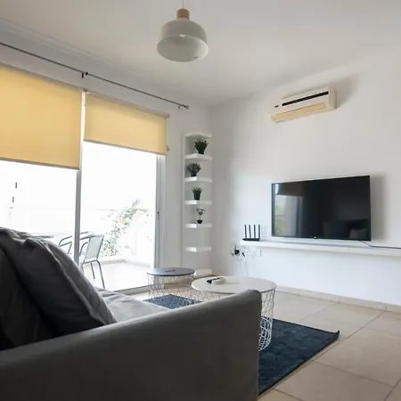 Appartement Glabur - The Master Atelier - City, Free Parking & Wifi, Welcomes You!!!