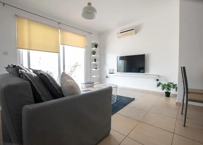 Glabur - The Master Atelier - City, Free Parking & Wifi, Welcomes You!!! *